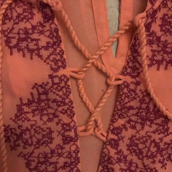 American eagle outfitters cute coral shirt S/P - Picture 3 of 4